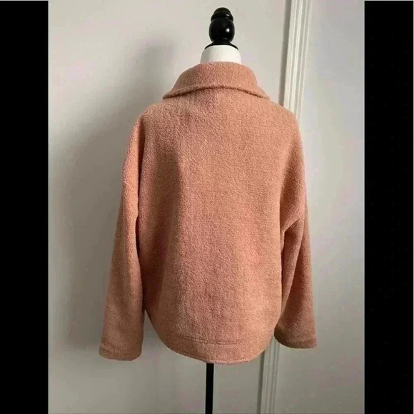 BNWT Paraphrase Women’s Sherpa oversized jacket size M - Picture 3 of 4